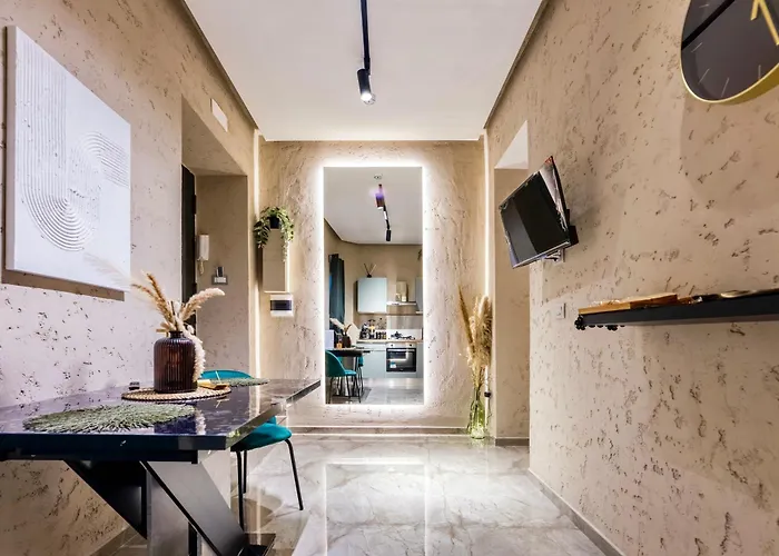 Falco Boutique Home - Jacuzzi In